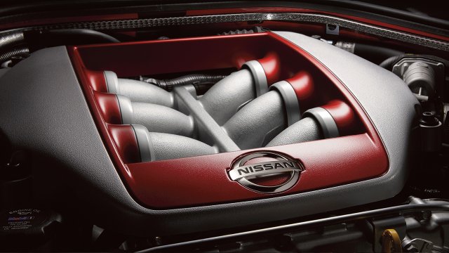 nissan-gtr-handcrafted-engine-large